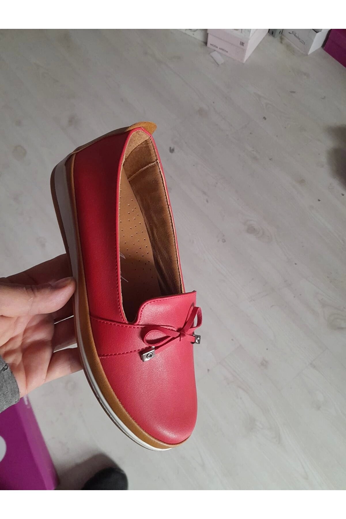 Gult Kadın Lofer Babet Kırmızı