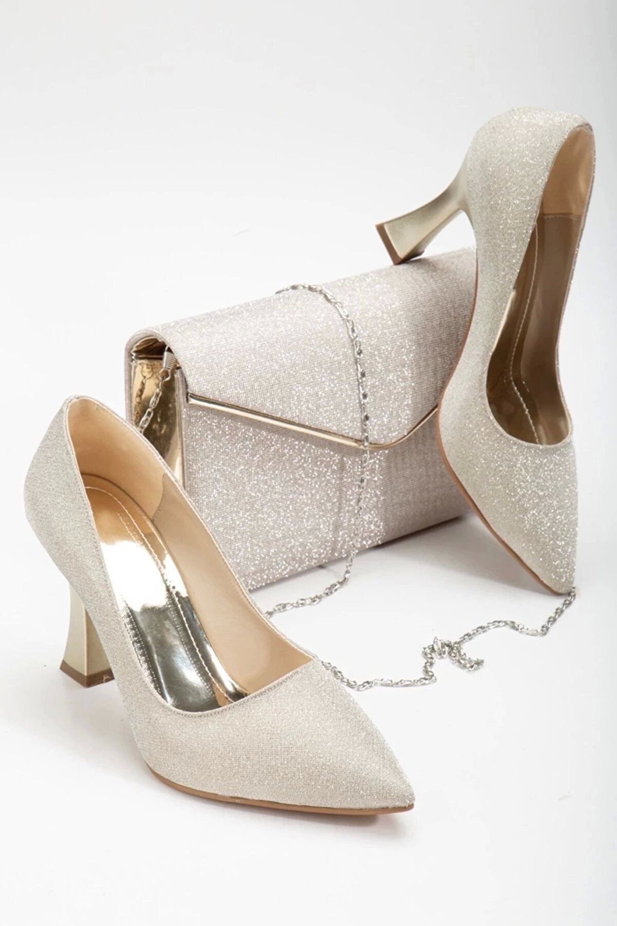 Lulo Kadın Şık Tarz 9 Cm Özel Üreti̇m Kalın Topuklu Sti̇letto Ve Çanta Takımı Altın