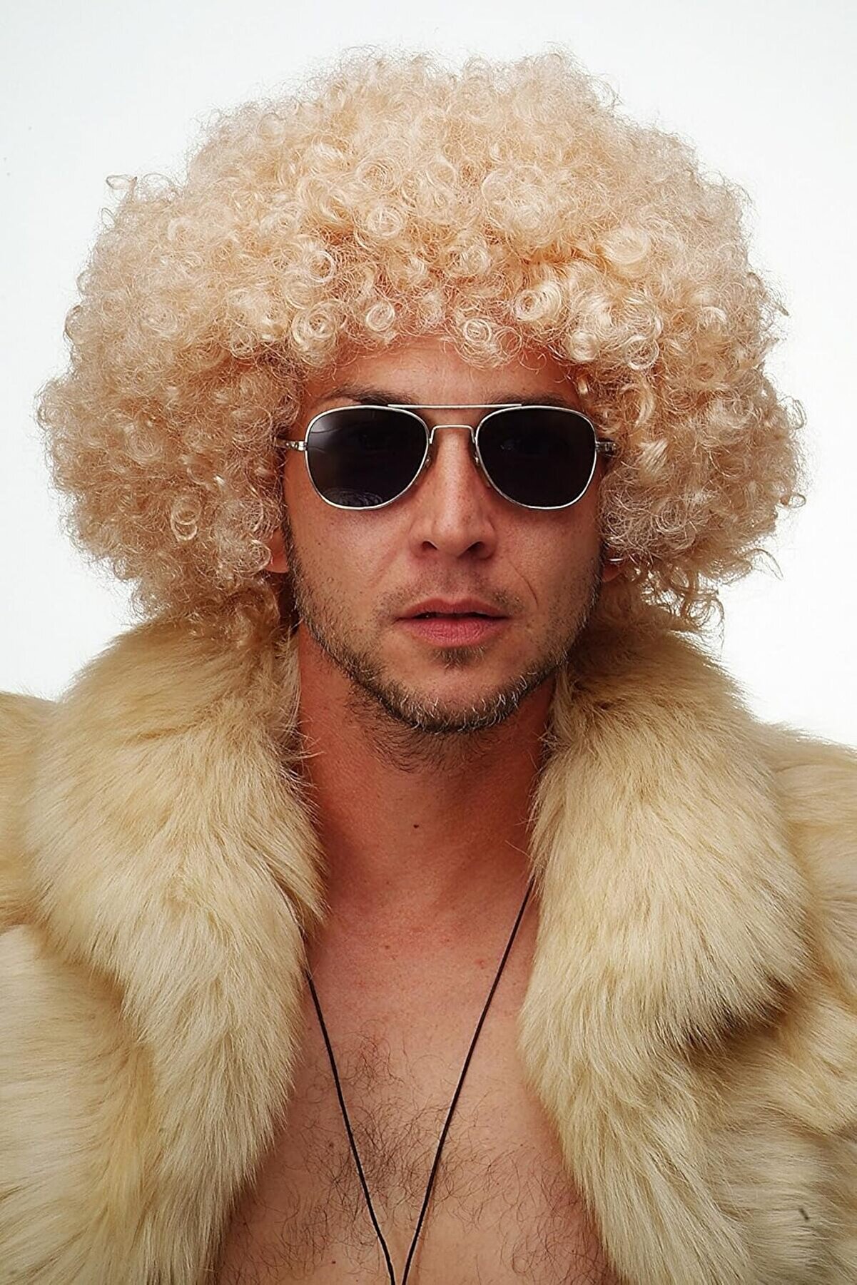 Ethab Ti̇caret Altın Renk Kıvırcık Afro Parti̇ Peruğu