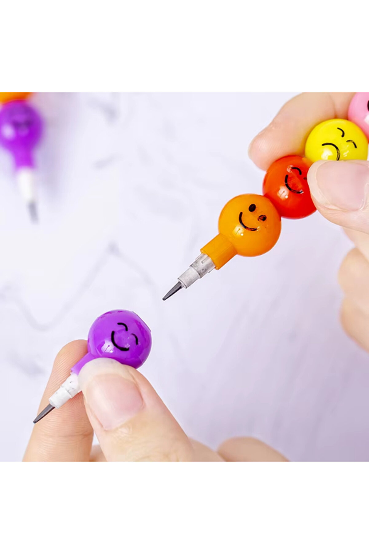 Ethab Ti̇caret Emoji̇li̇ Yumurtlayan Kalem Seti̇ 4 L&uuml;