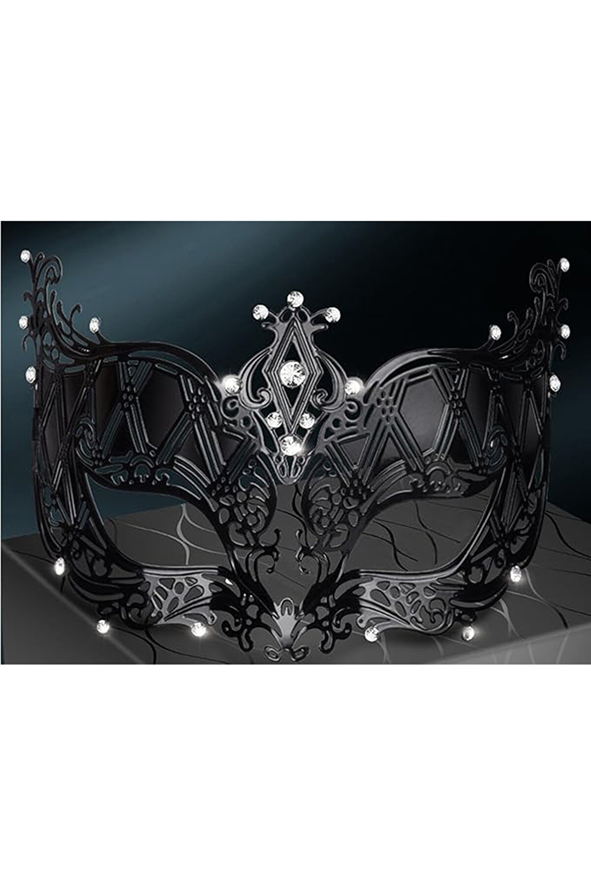Ethab Ti̇caret Kri̇stal G&uuml;m&uuml;ş Taşlı Si̇yah Lazer Kesi̇m Metal L&uuml;ks Maske