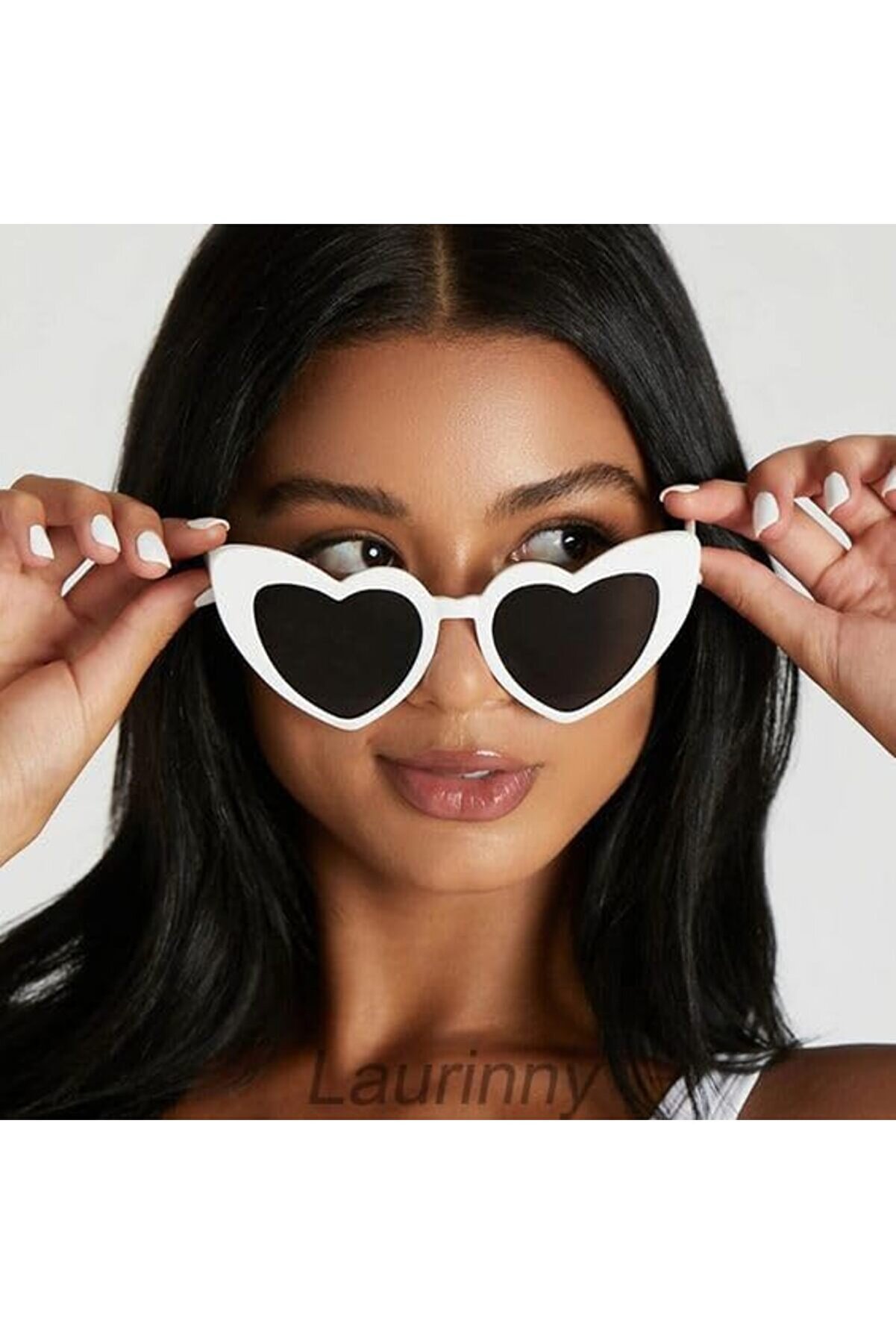 Ethab Ti̇caret Beyaz Renk Kalp Şeki̇lli̇ Parti̇ G&ouml;zl&uuml;ğ&uuml;