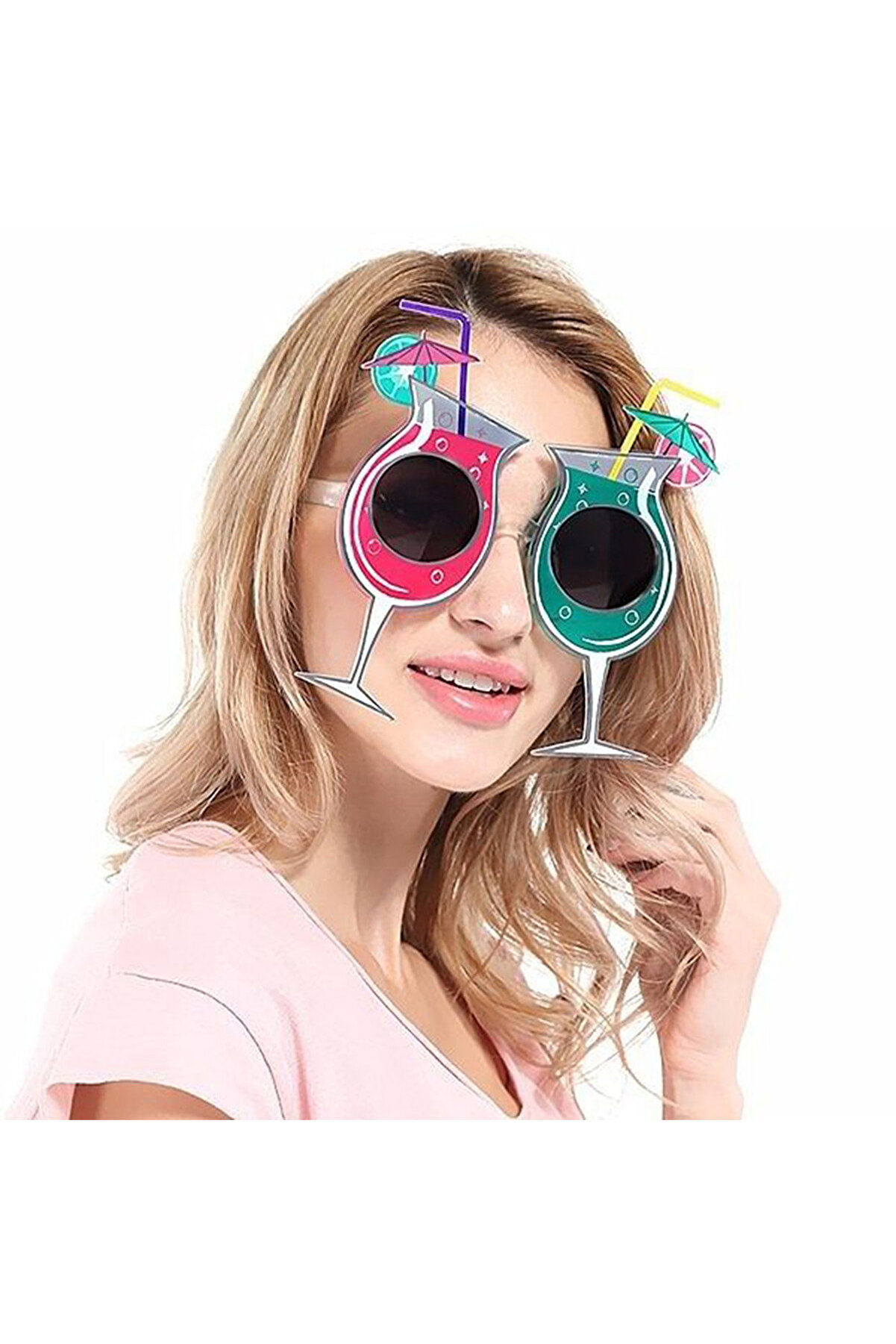 Ethab Ti̇caret Kokteyl Temalı Hawai̇i̇ Yaz Parti̇si̇ G&ouml;zl&uuml;ğ&uuml;