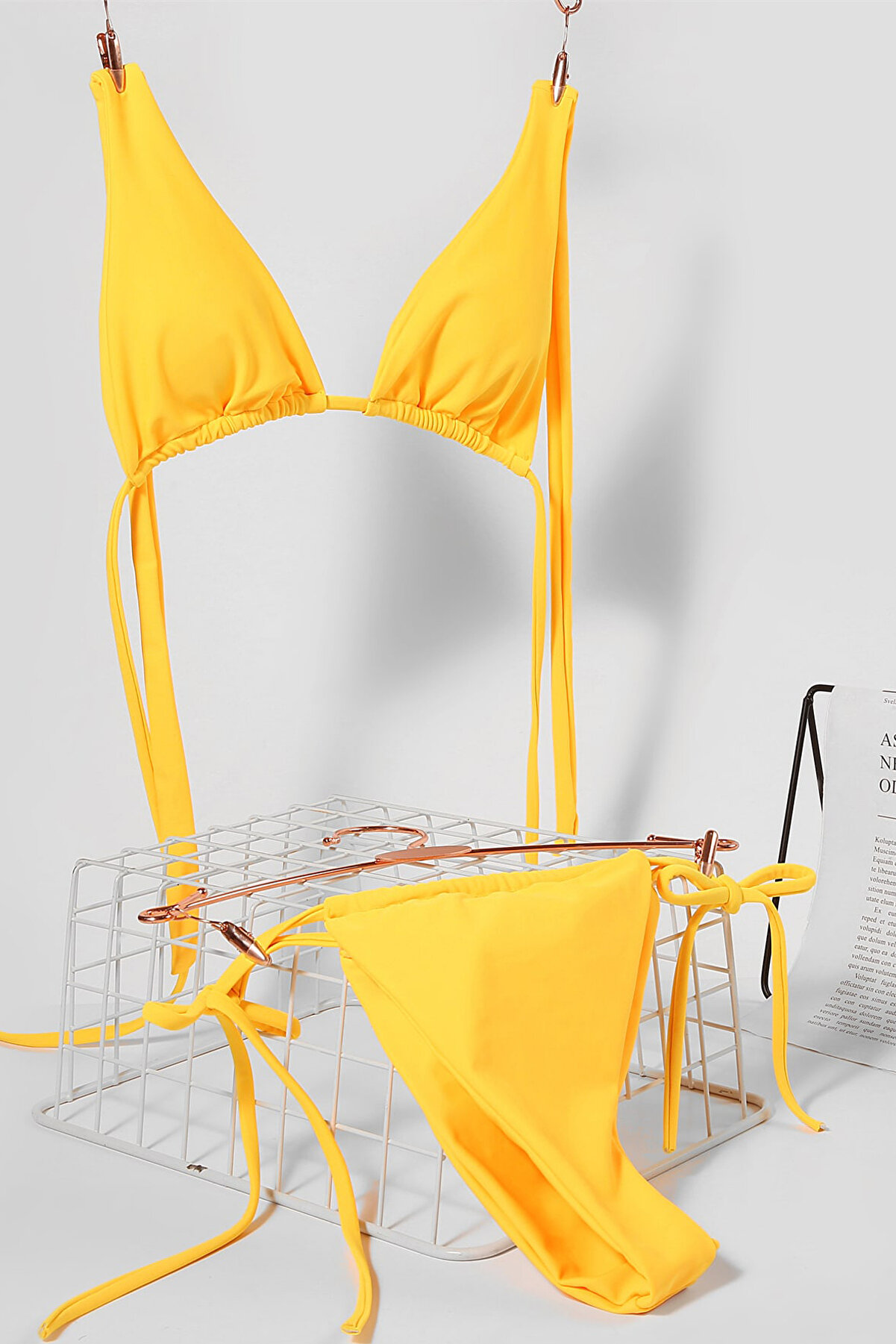  Kadın Sarı Yandan Bağlamalı Tangalı &Uuml;&ccedil;gen Bi̇ki̇ni̇ Mayo Takımı