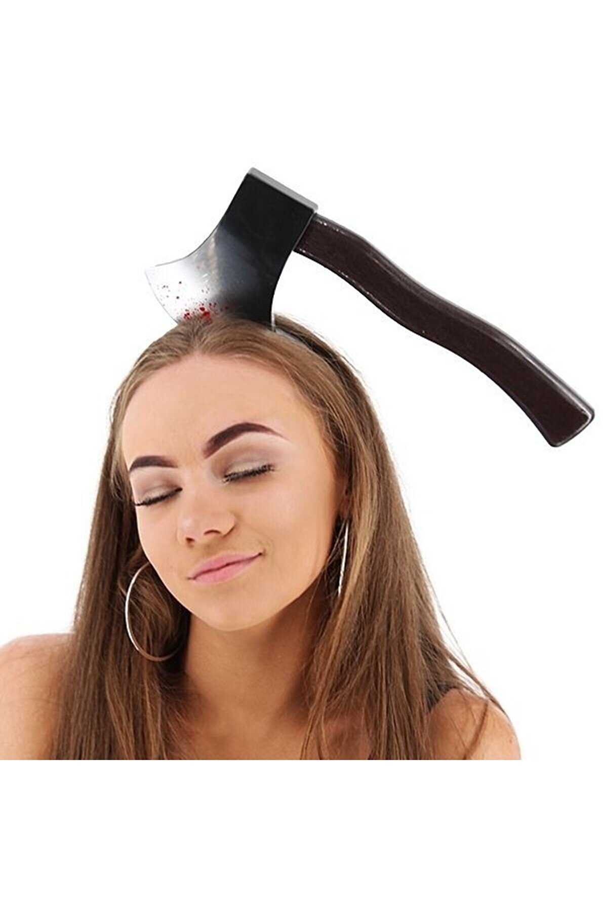 Ethab Ti̇caret Kafaya Saplanmış Kanlı Balta Şaka Tacı