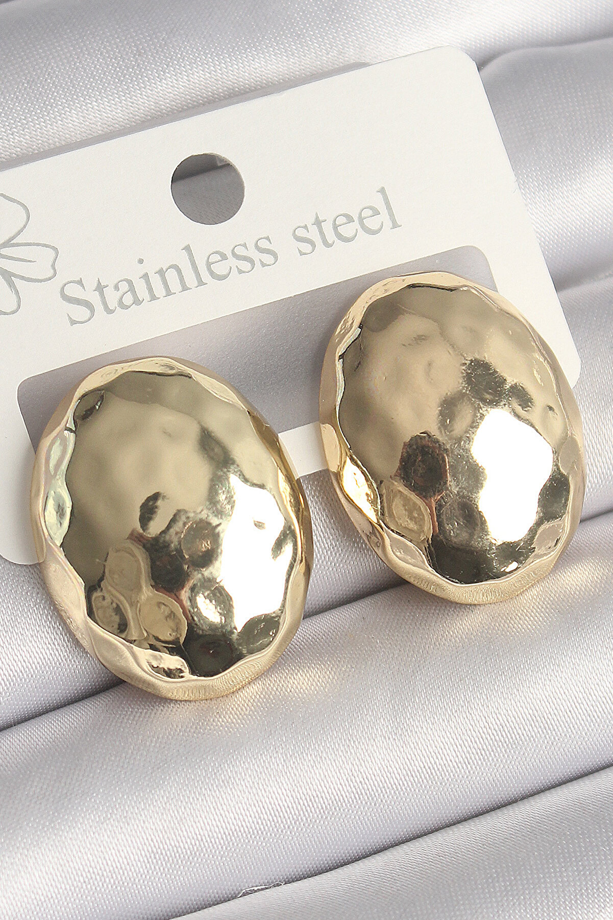 Toptan Bulurum Pi̇ri̇n&ccedil; Gold Renk İşlemeli̇ Bombe Oval Model Kadın K&uuml;pe