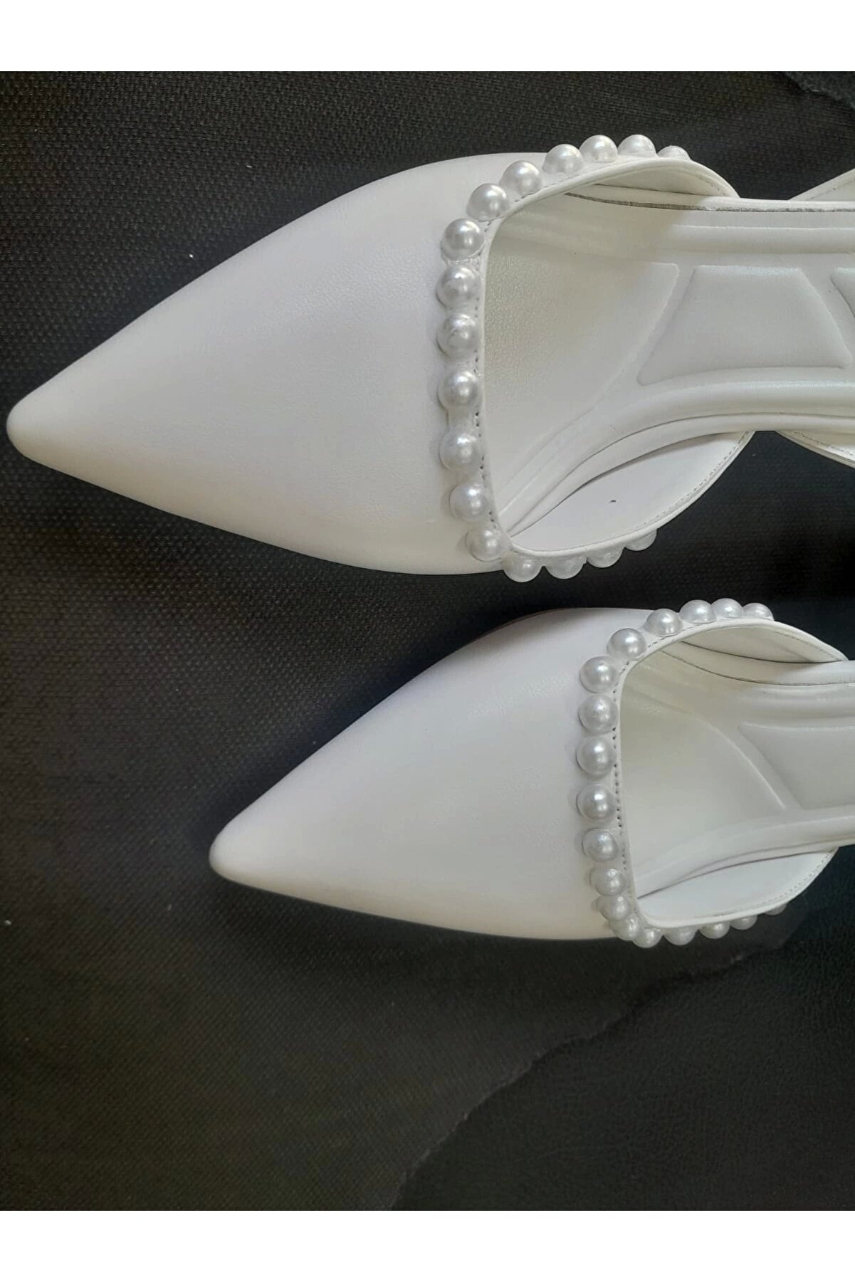 Gult Kadın 5 Cm Özel Topuklu Si̇vri̇ Ayakkabı Ni̇şantaşı Beyaz İnci̇li̇