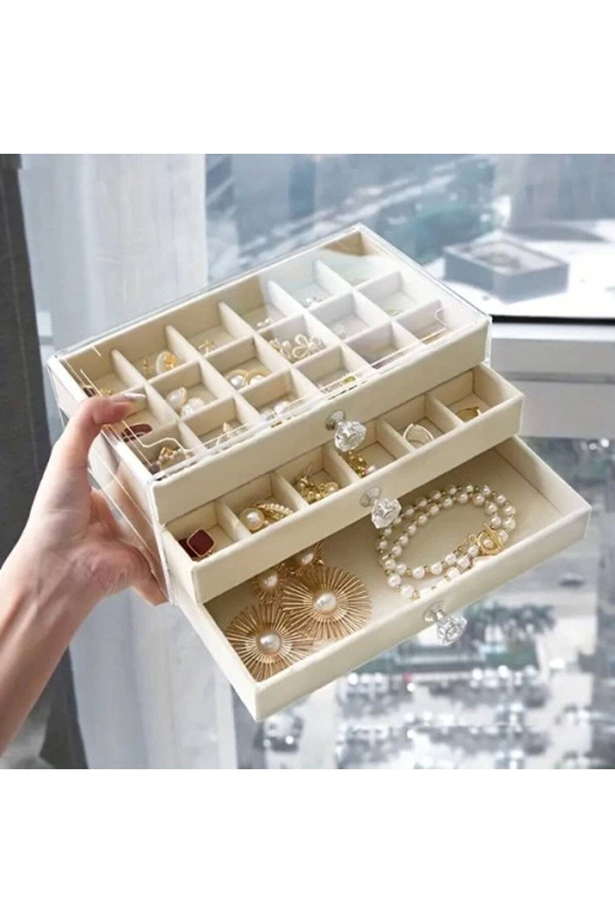 Üç Katlı Takı Organi̇zeri̇