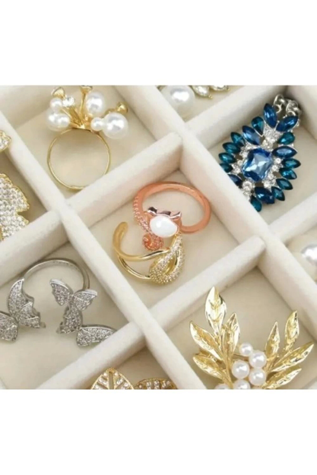 Üç Katlı Takı Organi̇zeri̇