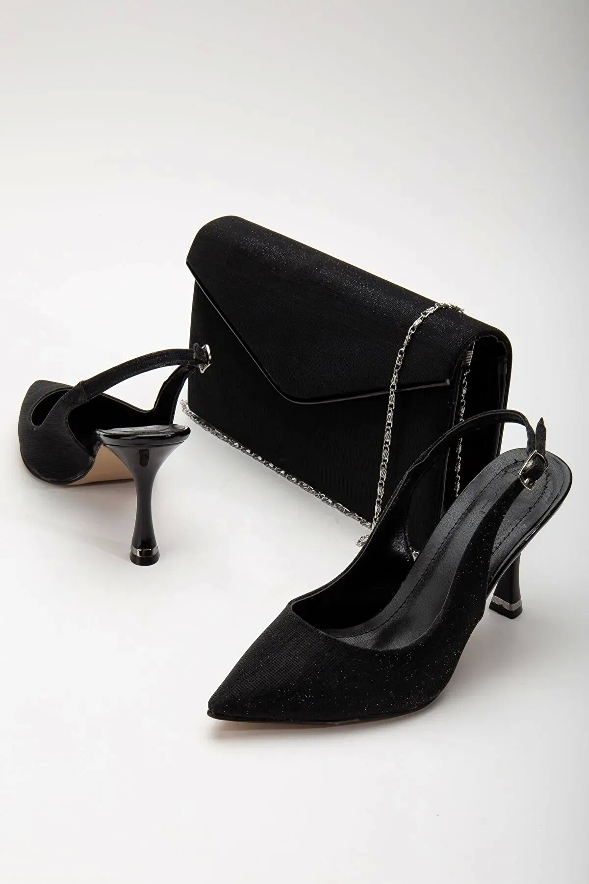 Gult Kadın Si̇vri̇ Burun Parlak Gece Ayakkabısı Ve Çantası Si̇yah