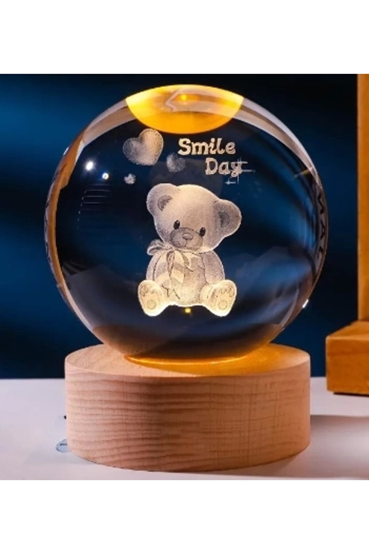 YNT İthalat Dekoratif Ayıcık Tasarımlı Ahşap Altlıklı Işıklı Cam Küre Büyük Boy Cam:8cm Ahşap:2cm