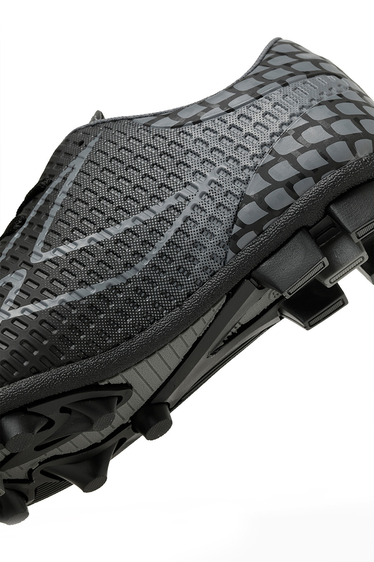 Ki̇neti̇x Sergı Ag 3Fx Si̇yah Uni̇sex Krampon