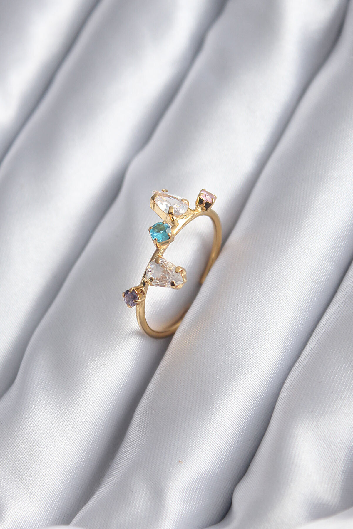 Toptan Bulurum Gold Renk Renkli Zirkon Taşlı Kadın Yüzük