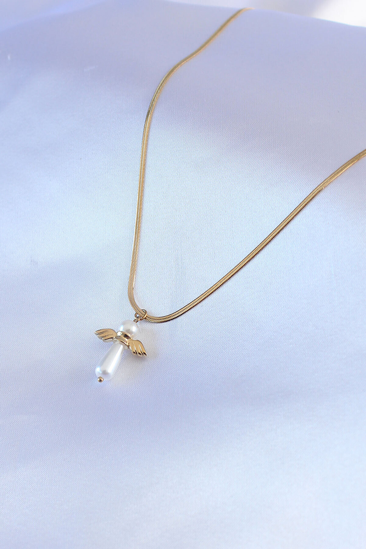 316L Çeli̇k Gold Renk İtalyan Zi̇nci̇r Model Pi̇yon Fi̇gür Kadın Ke