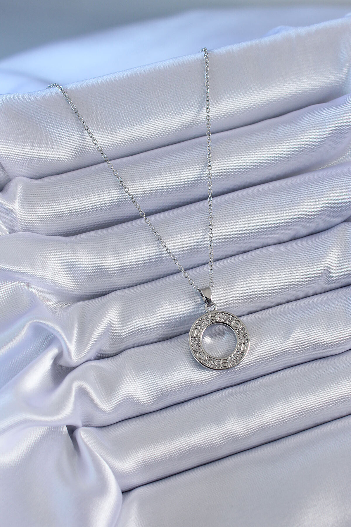 316L &Ccedil;eli̇k G&uuml;m&uuml;ş Renk Zi̇rkon Taşlı Model Kadın Ke