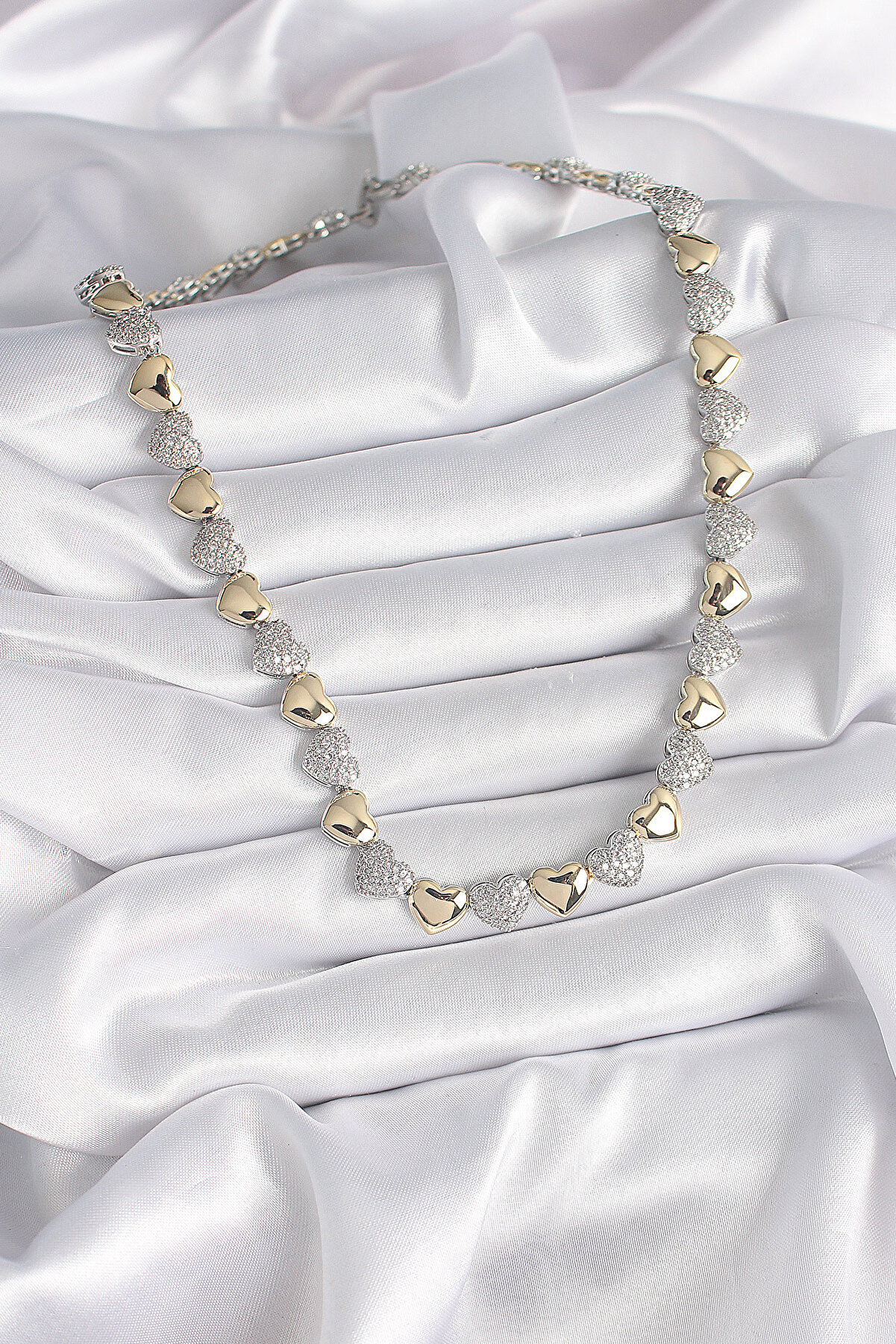 Pi̇ri̇nç Mi̇x Renk Zi̇rkon Taşlı Kalp Model Vıp Exclusi̇ve Seri̇ Kadın Ke