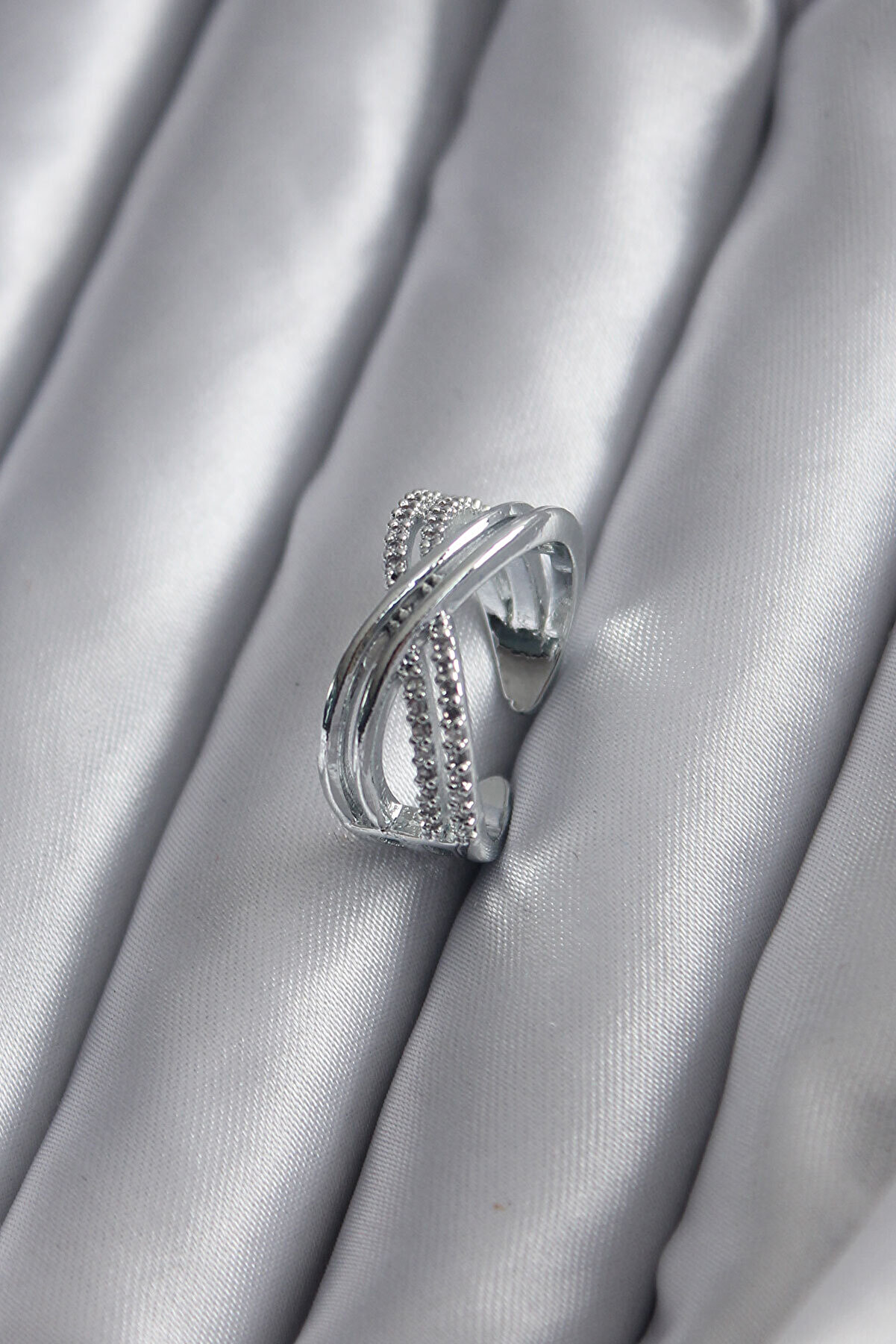 Toptan Bulurum Gümüş Renk Zirkon Taşlı Kadın Yüzük