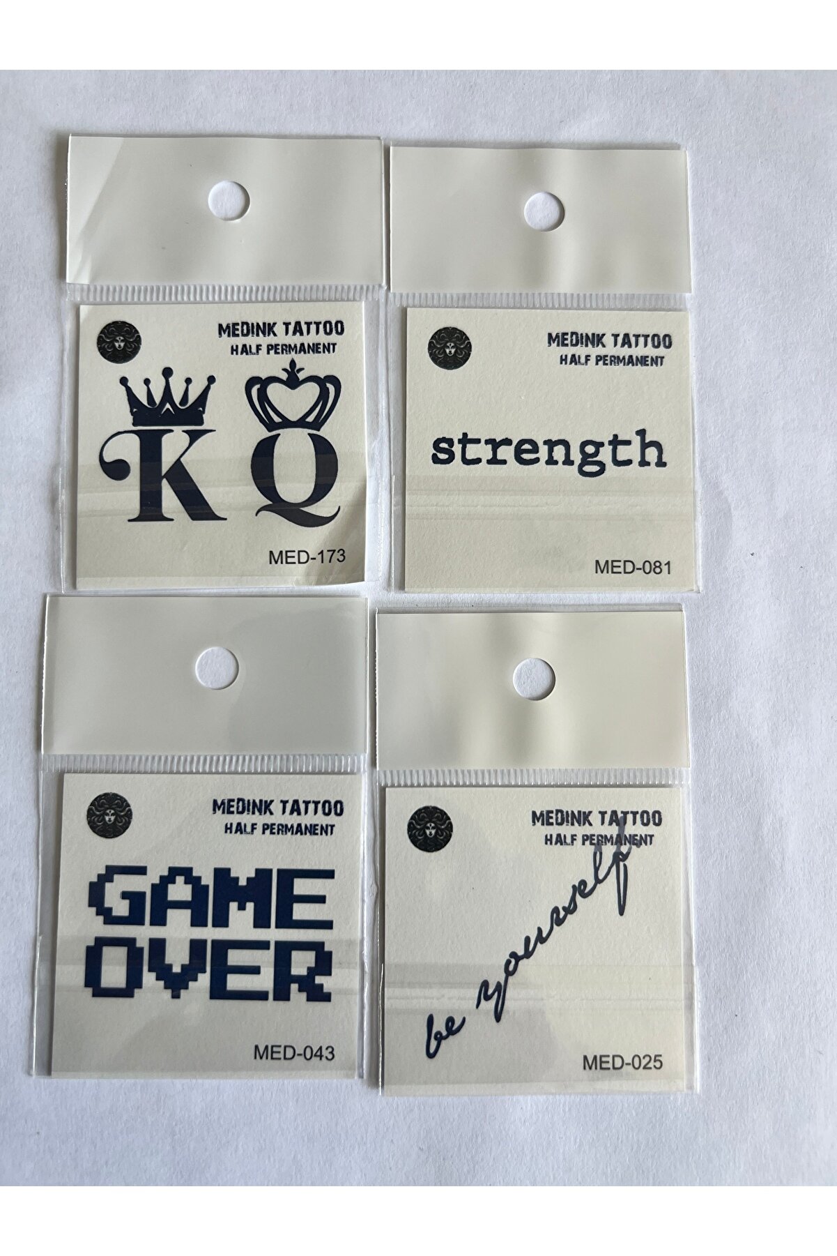 Ai̇rbrush Tattoo Yabancı Di̇l 4 Adet Bi̇rden Mi̇ni̇mal 3 Hafta Kalıcı Ge&ccedil;i̇ci̇ D&ouml;vme Seti̇