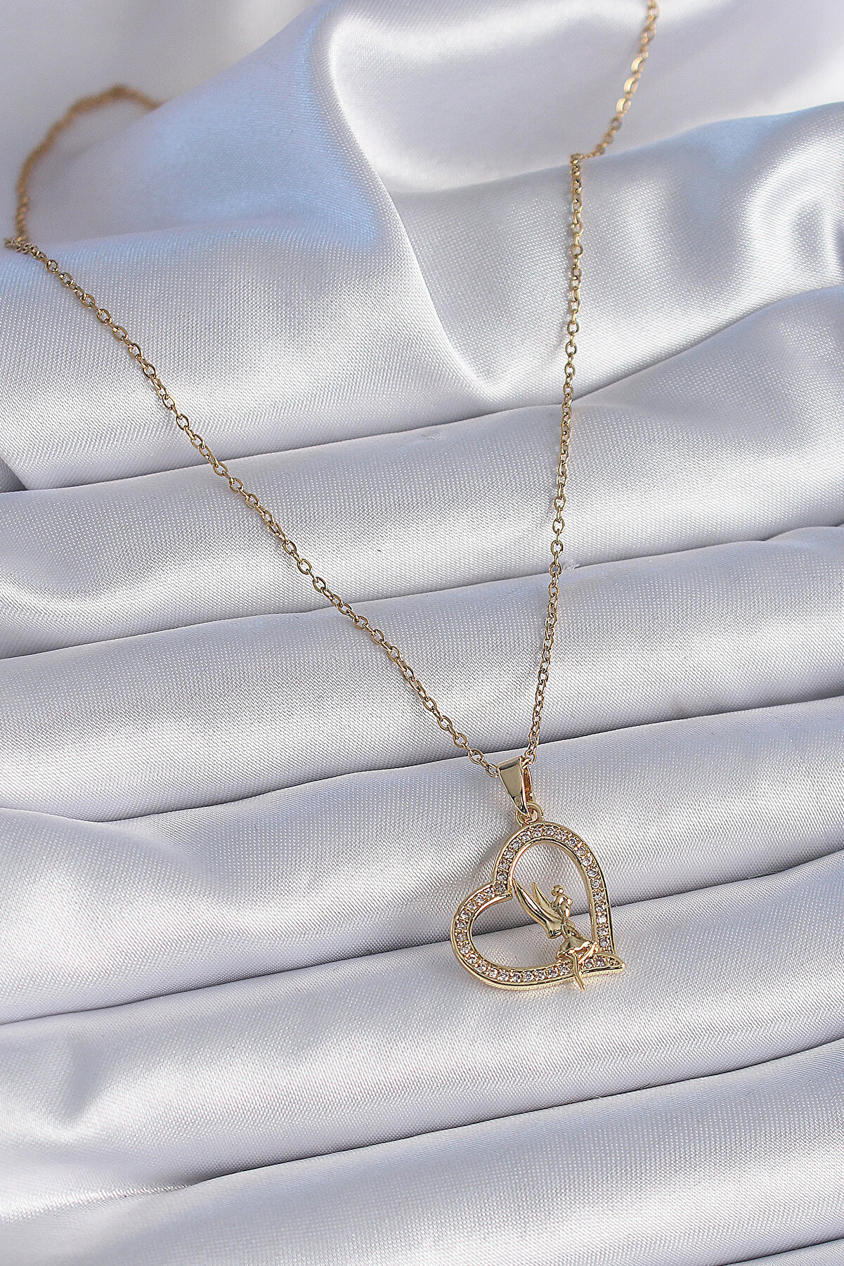 316L Çeli̇k Zi̇nci̇r Gold Renk Zi̇rkon Taşlı Kalp Model Melek Detay Kadın Ke