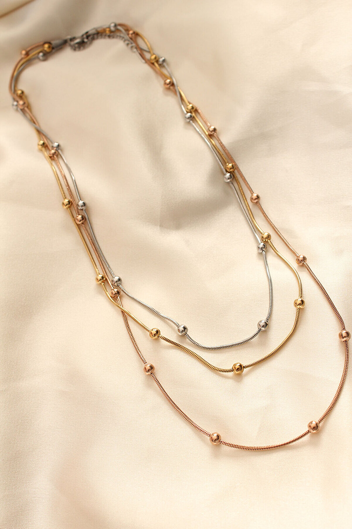 316L &Ccedil;eli̇k Karışık Renkli̇ Top&ccedil;uk Tasarımlı &Ccedil;oklu Ke