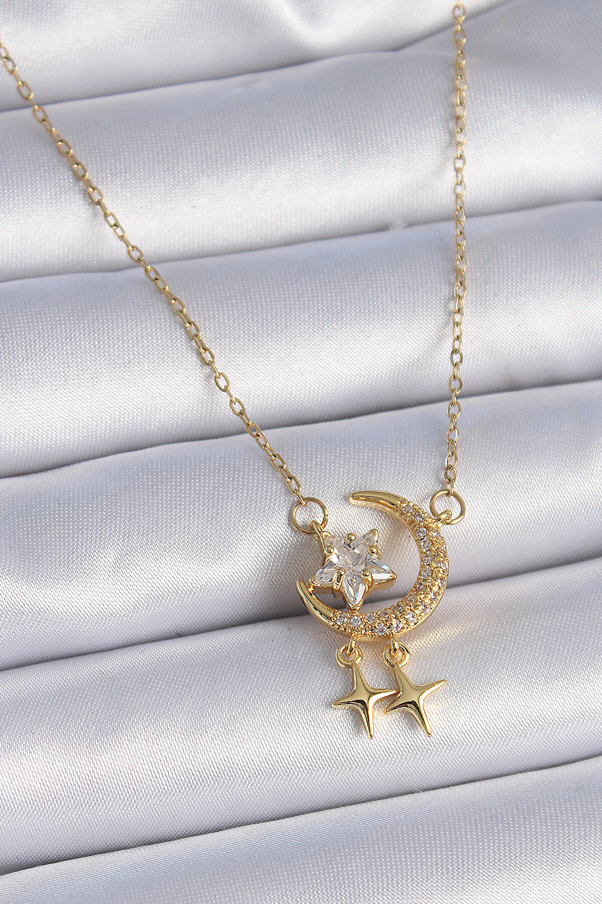 Toptan Bulurum 316L Çelik Zincir Gold Renk Zirkon Taşlı Hilal Model Yıldız Detay Kadın Ke