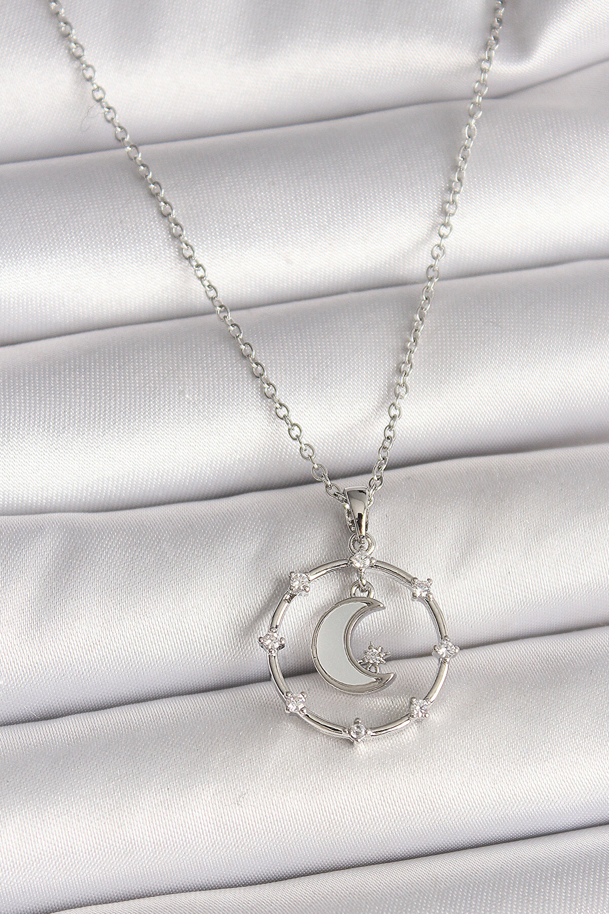 Toptan Bulurum 316L Çelik Gümüş Renk Zincir Zirkon Taşlı Beyaz Mineli Hilal Model Kadın Ke