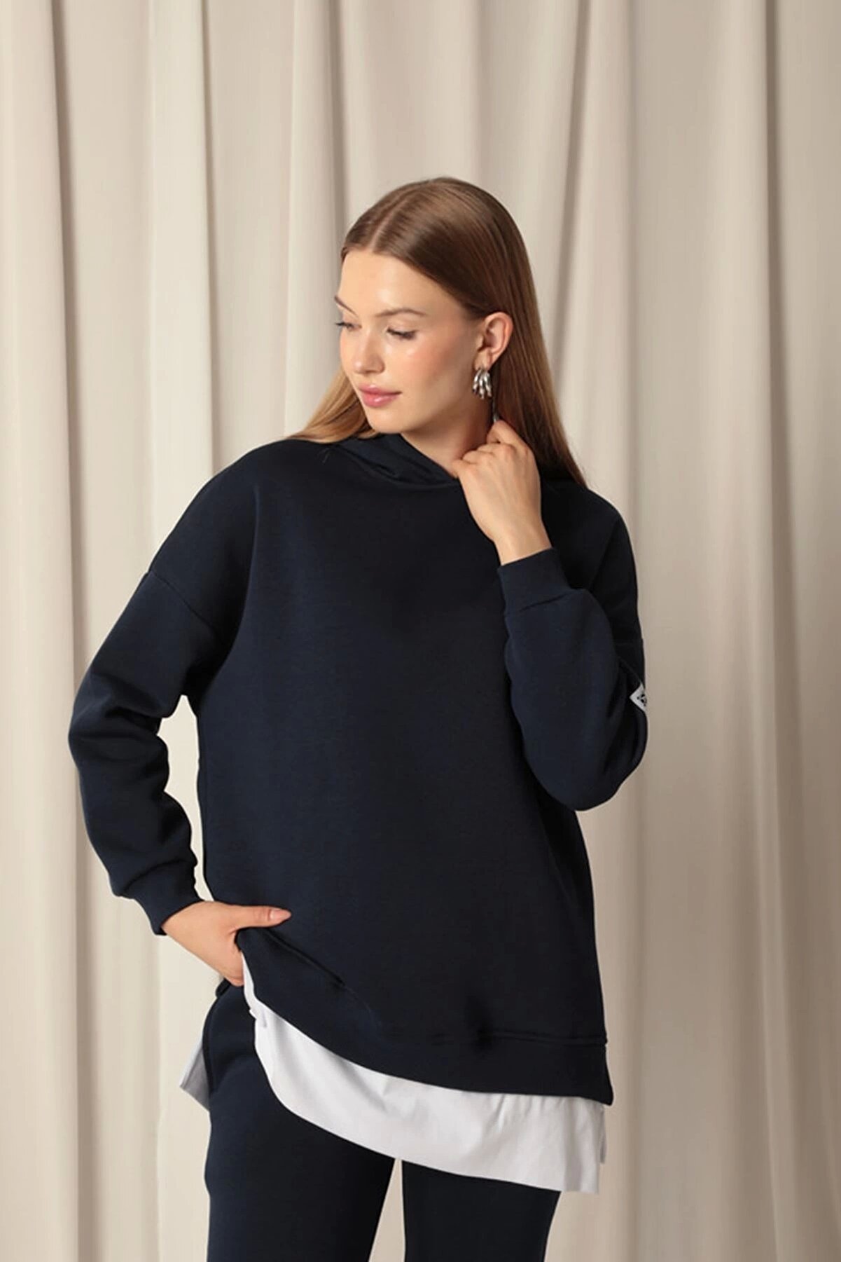 Tklc &Uuml;&ccedil; İpli̇k Kumaş Kap&uuml;şonlu Kadın Laci̇vert Sweat