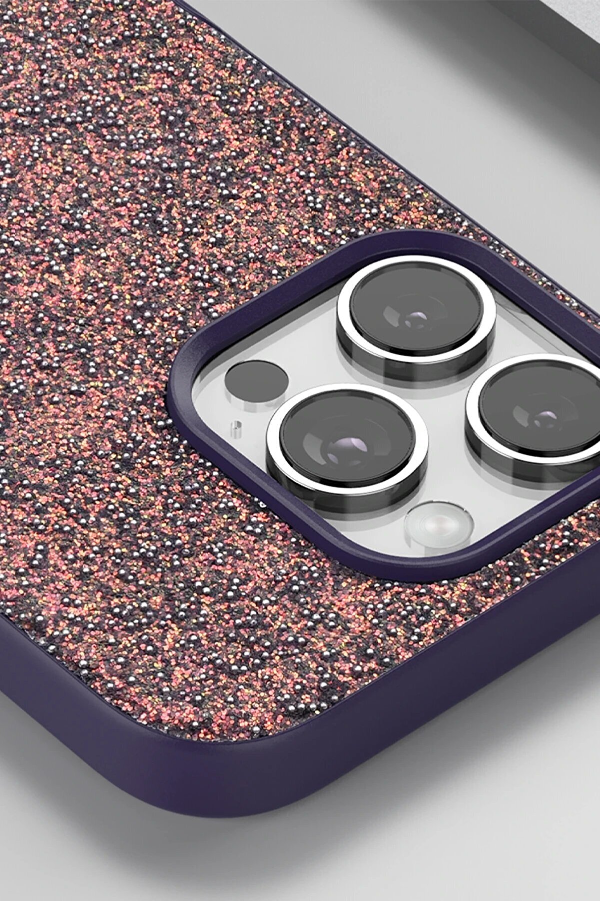 İphone 16 Pro Bri̇ght Si̇mli̇ Kapak - Gold