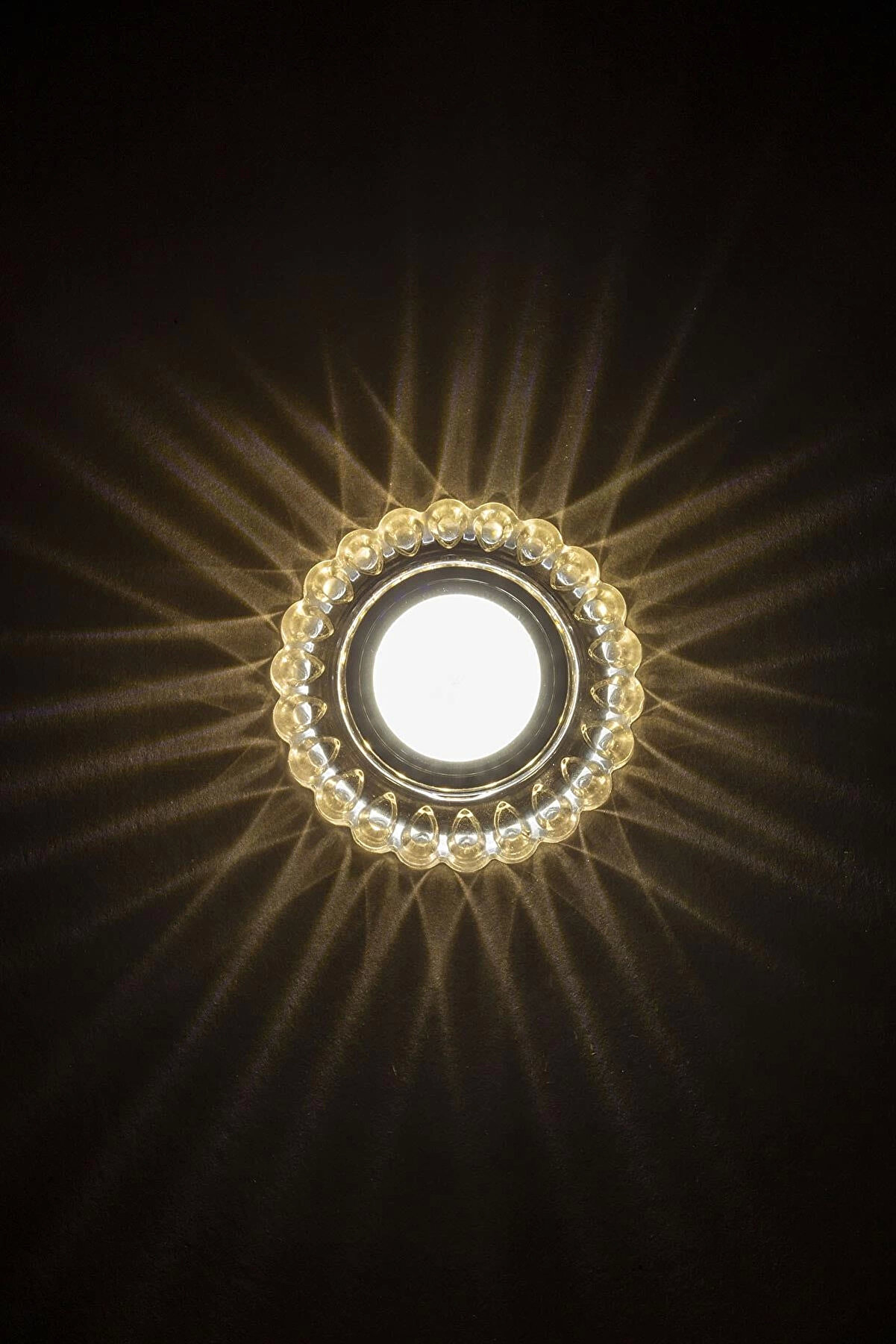 Noas Yl65 1667 Geras Led Çerçeveli̇ 4000K Kri̇stal Cam Spot Kasa - Pri̇z Ve Anahtar İçi̇n Uyumlu Çerçeve