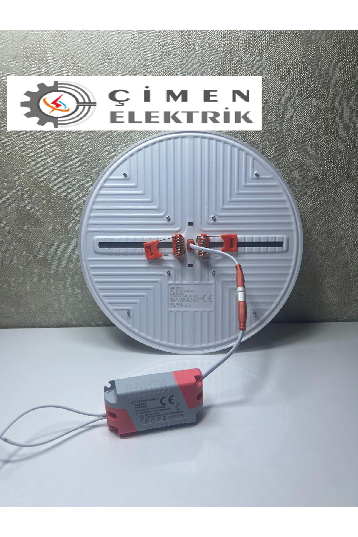 Ayarlanabi̇li̇r Led Spot 36W 6500K Beyaz, Çok Renkli̇, Enerji̇ Tasarruflu Ve Parlak Işık
