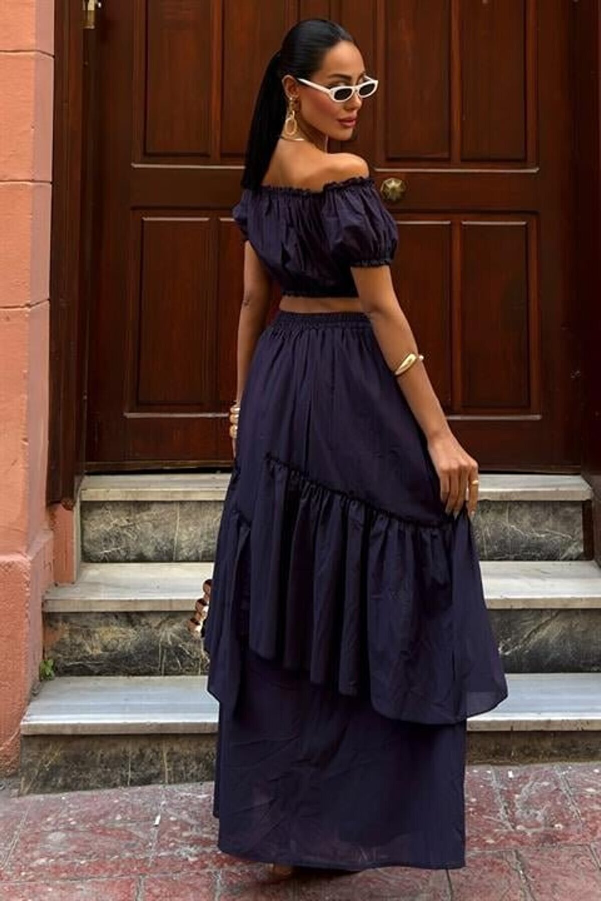 Büzgülü Crop Kat Detaylı Fırfır Etekli̇ Takım 10196