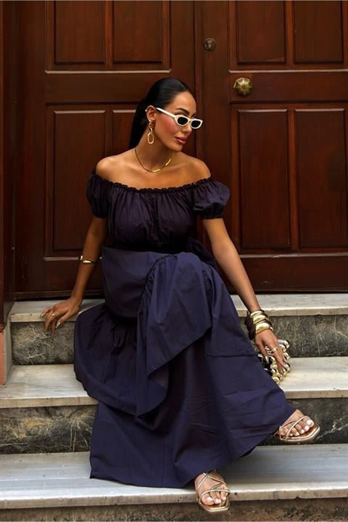 Büzgülü Crop Kat Detaylı Fırfır Etekli̇ Takım 10196