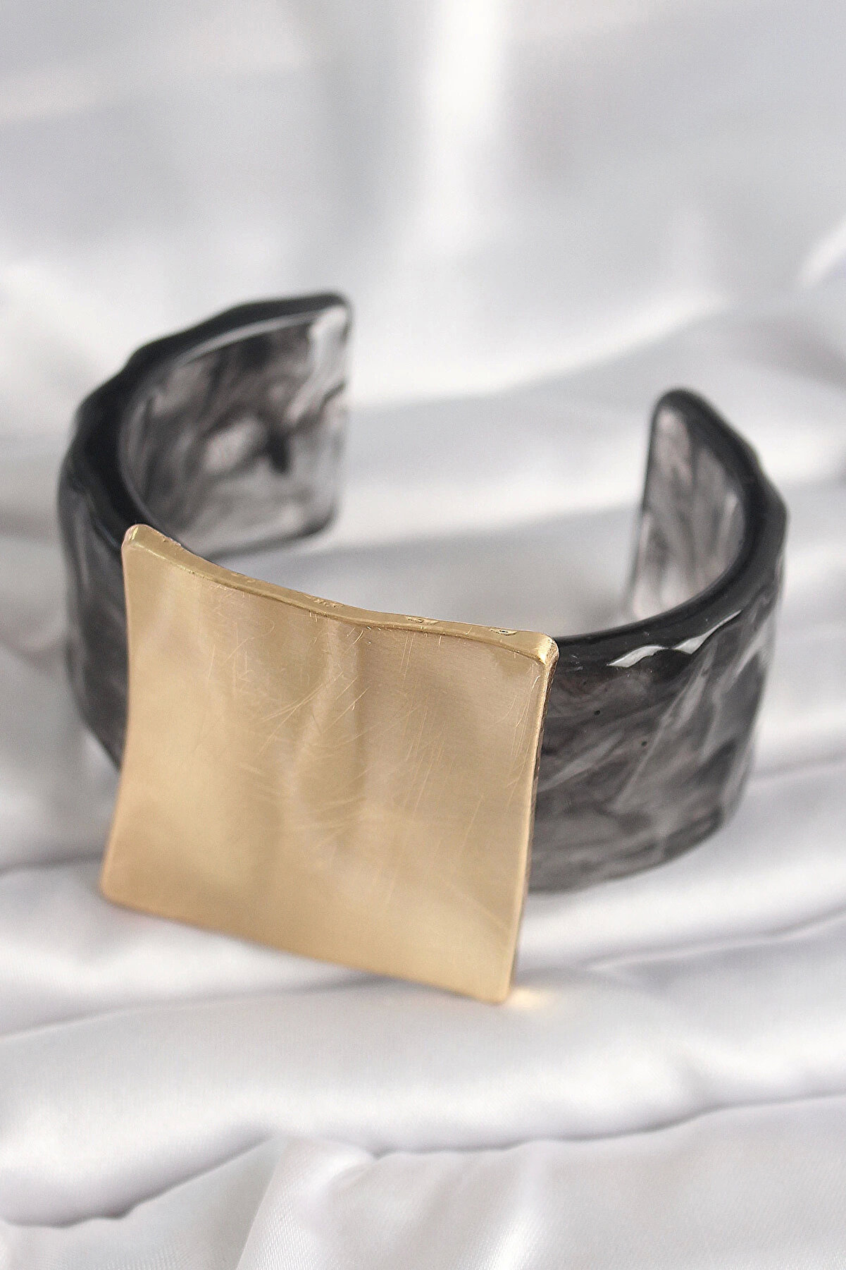 Grtc Bfs Si̇yah Mermer Desen Akri̇li̇k Plasti̇k Gold Kare Plaka Model Vi̇ntage Kadın Bi̇lezi̇k