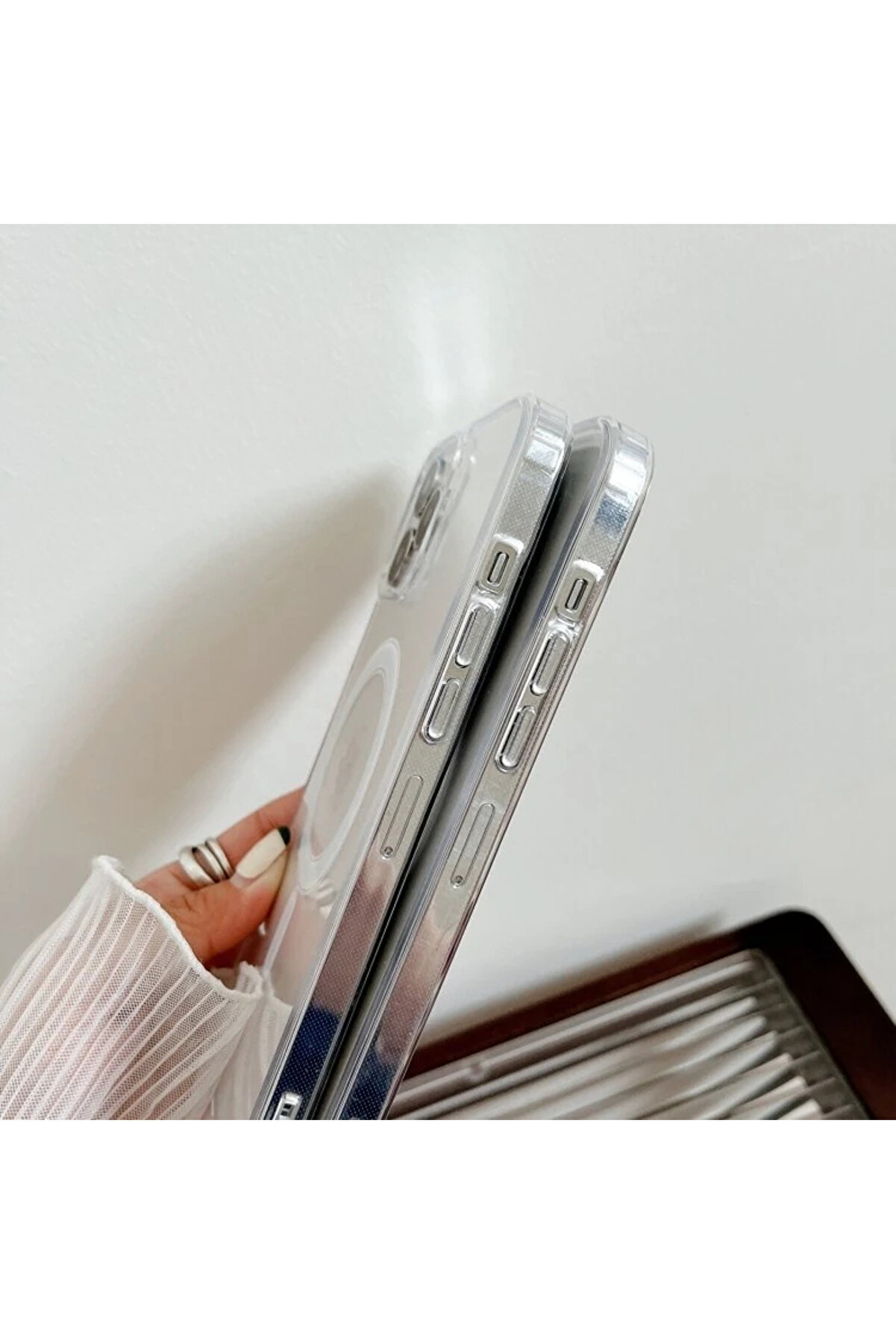 Ally İphone 15 Magsafe Uyumlu Manyeti̇k Şeffaf Si̇li̇kon Kılıf-(1903) - Bfour9531-1439