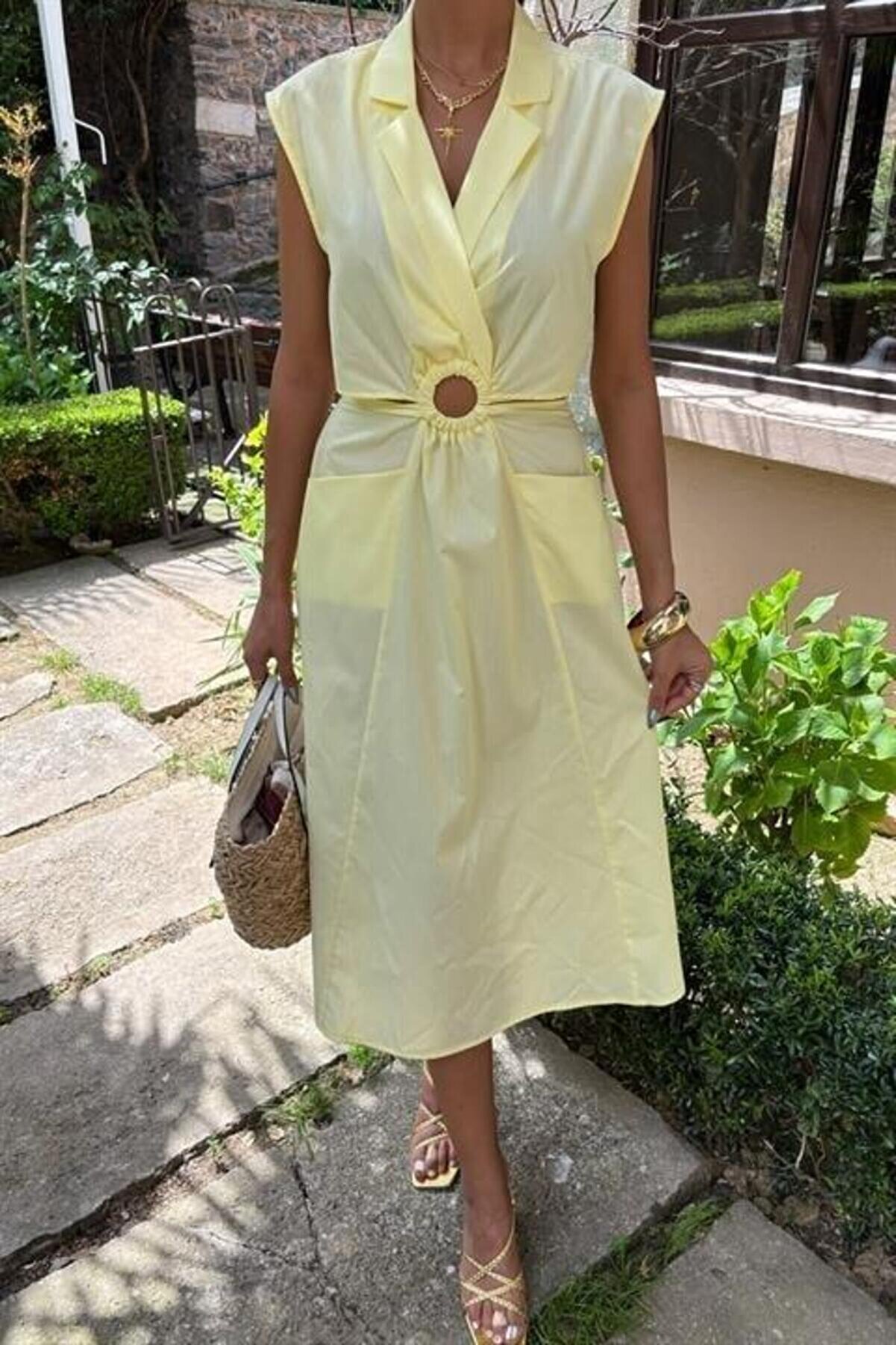 Göbeği̇ Halka Detaylı Mi̇di̇ Boy Elbi̇se 2896