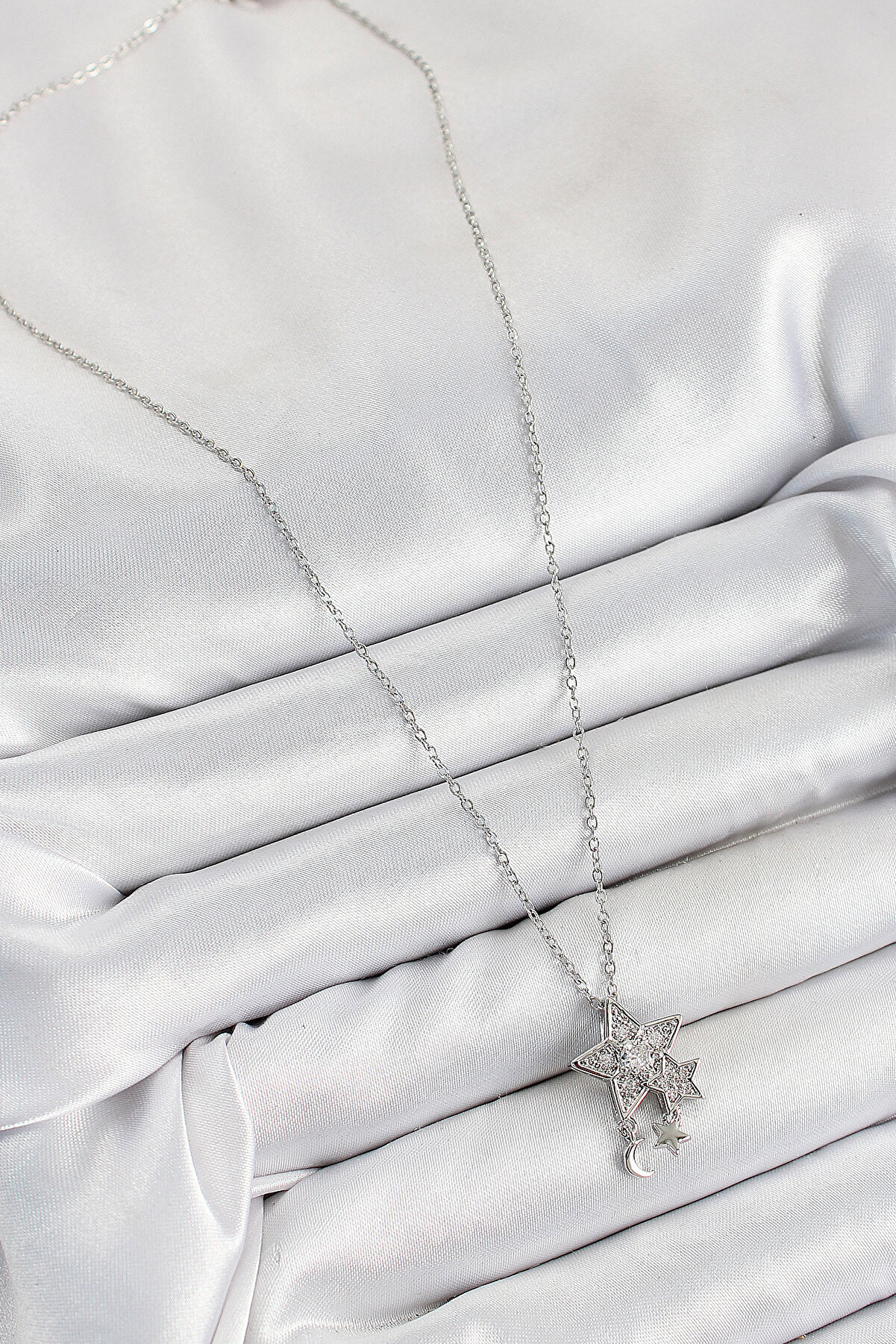 316L Çeli̇k Zi̇rkon Taşlı Sallantılı Yıldız Model Gümüş Renk Kadın Ke