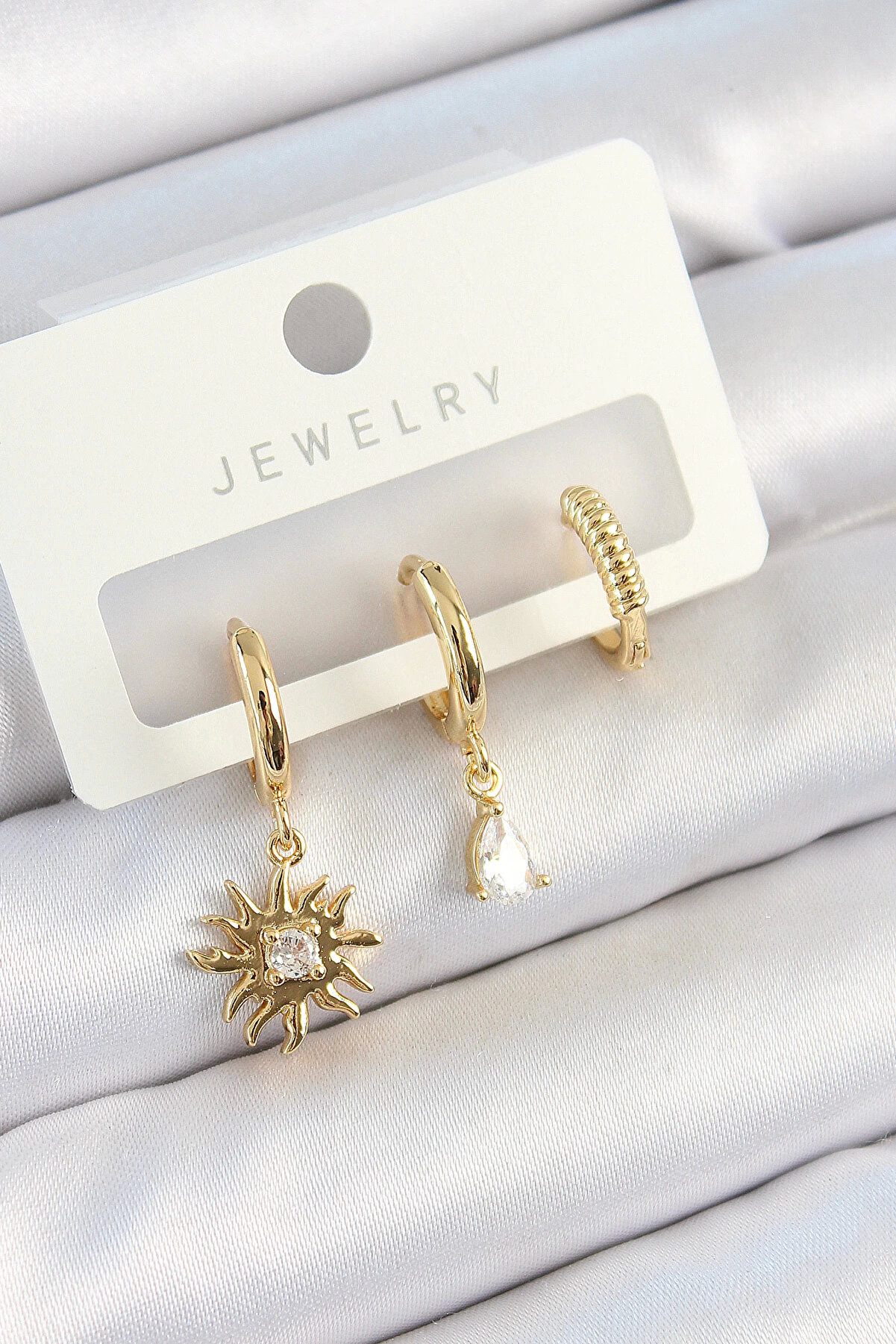 Ronanna Bfs Pi̇ri̇n&ccedil; Zi̇rkon Taşlı G&uuml;neş Model Gold Renk 3 L&uuml; &Ccedil;i̇ft Kadın K&uuml;pe Set