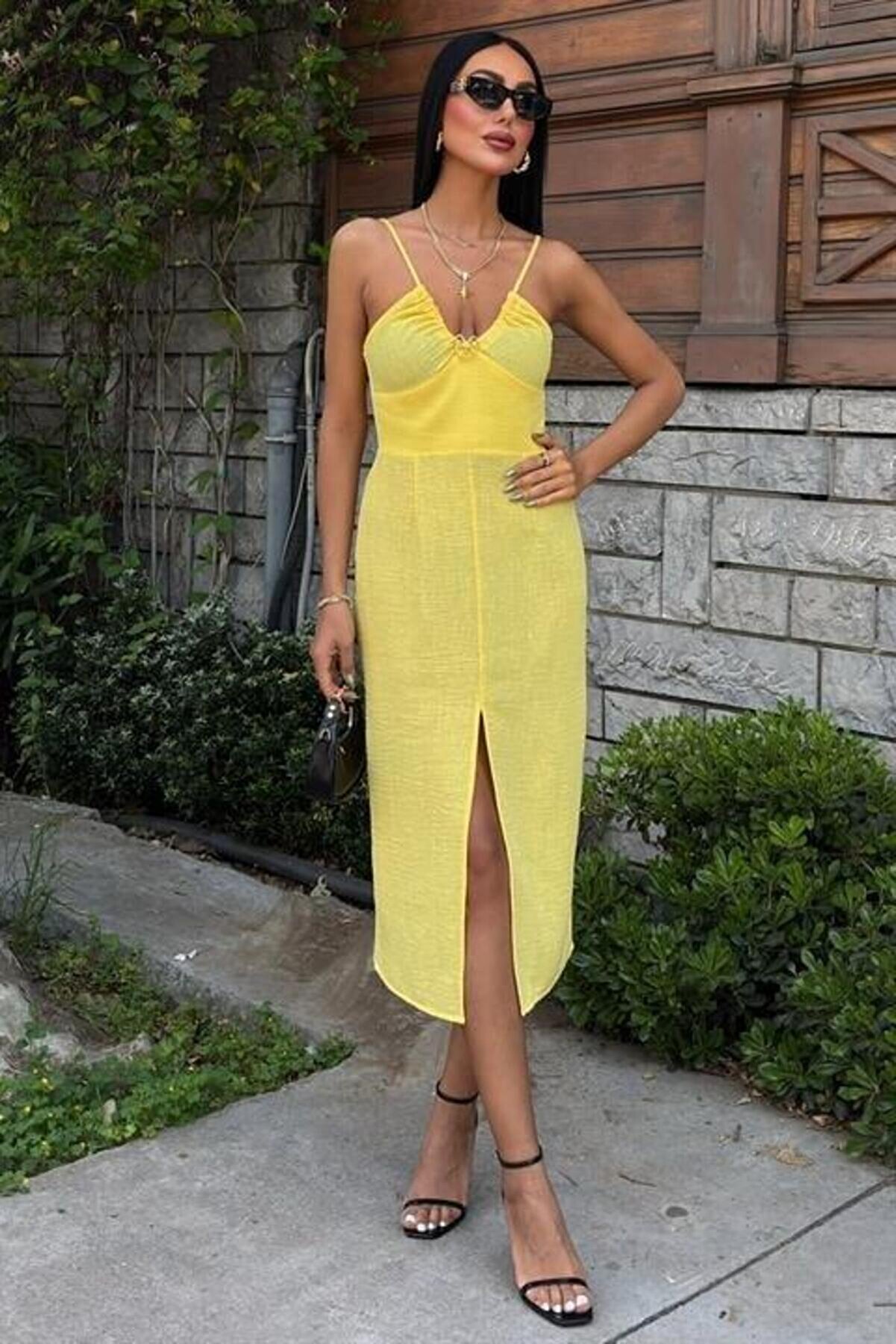 Lijuri Göğsü Aksesuarlı Önü Yırtmaçlı Elbise 2899