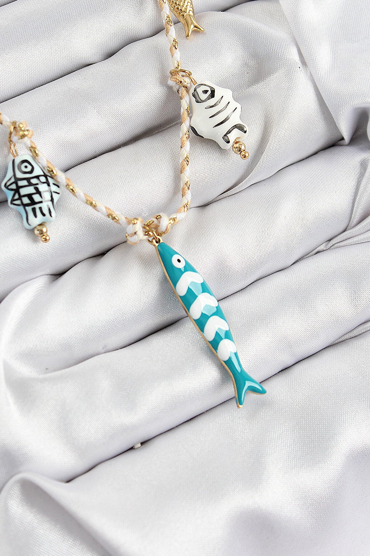 Toptan Bulurum Seramik Motifli Balık Figürlü Model Krem İp Kadın Ke