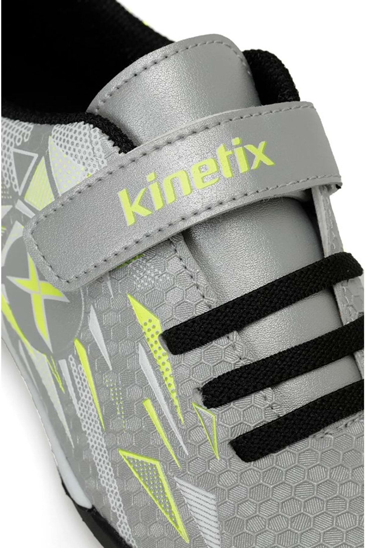 Ki̇neti̇x Estes Tf Çocuk Halısaha Ayakkabısı Gri̇