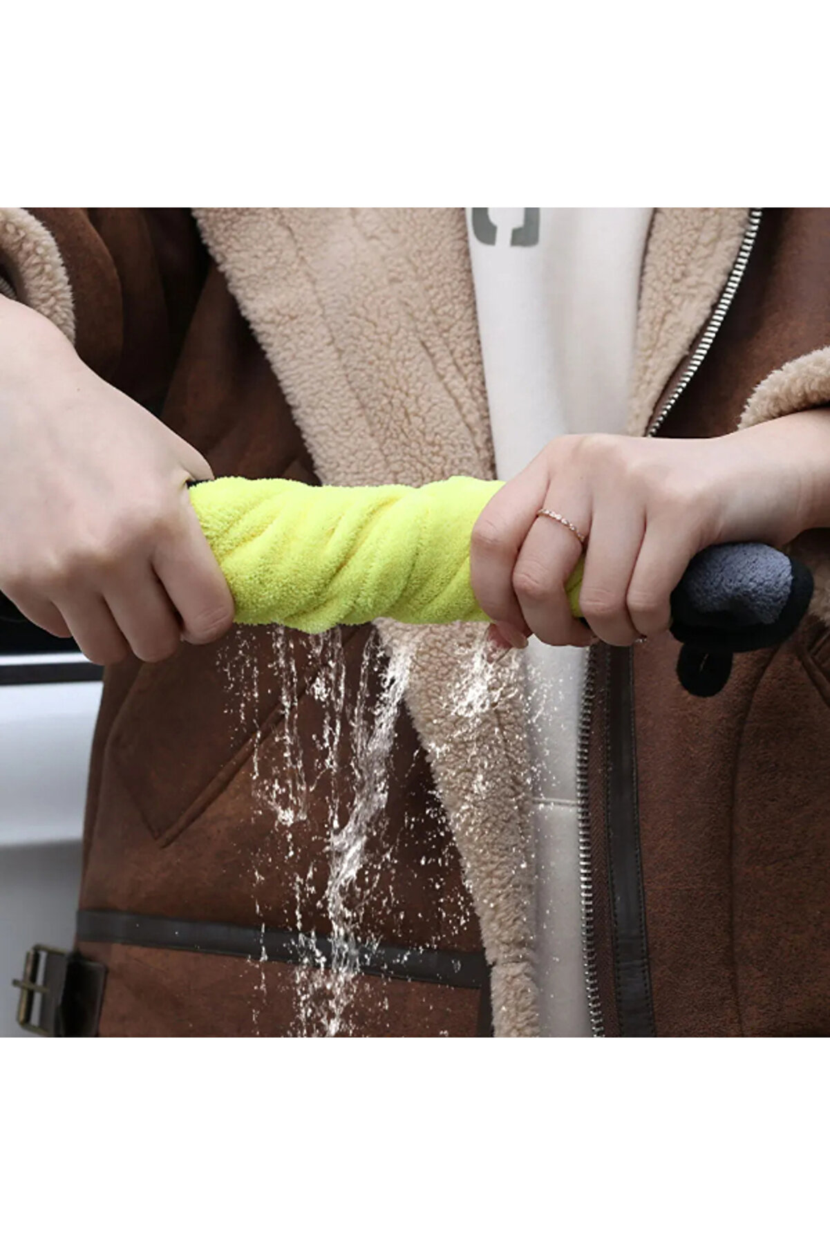 Ethab Ti̇caret Y&uuml;nl&uuml; Mi̇krofi̇ber Araba Temi̇zli̇k Bezi̇ 50X70 Cm