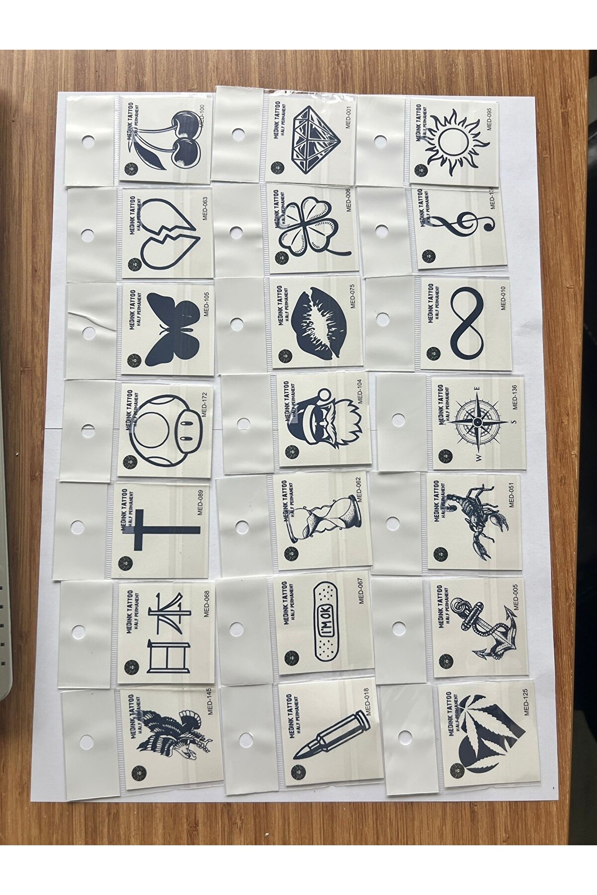 Ai̇rbrush Tattoo Toptan 50 Adet Mi̇ni̇mal 1 Ay Kalıcı Geçi̇ci̇ Dövme Paketi̇ 5 Cm