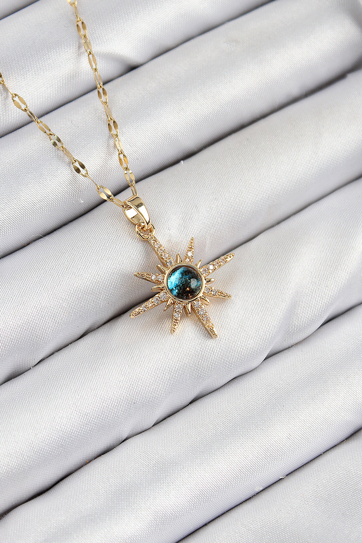 Toptan Bulurum 316L Çelik Zirkon Taşlı Kutup Yıldızı Model Gold Renk Kadın Ke