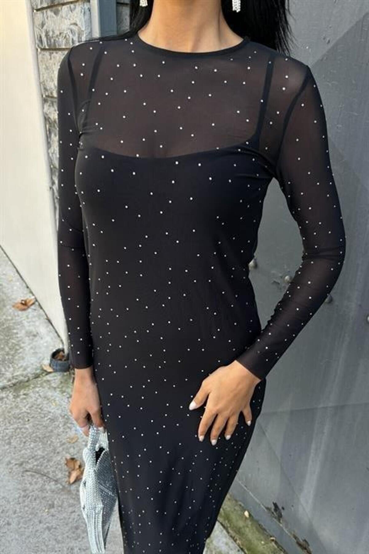 Taş İşlemeli̇ Premi̇um Tül Elbi̇se 2829