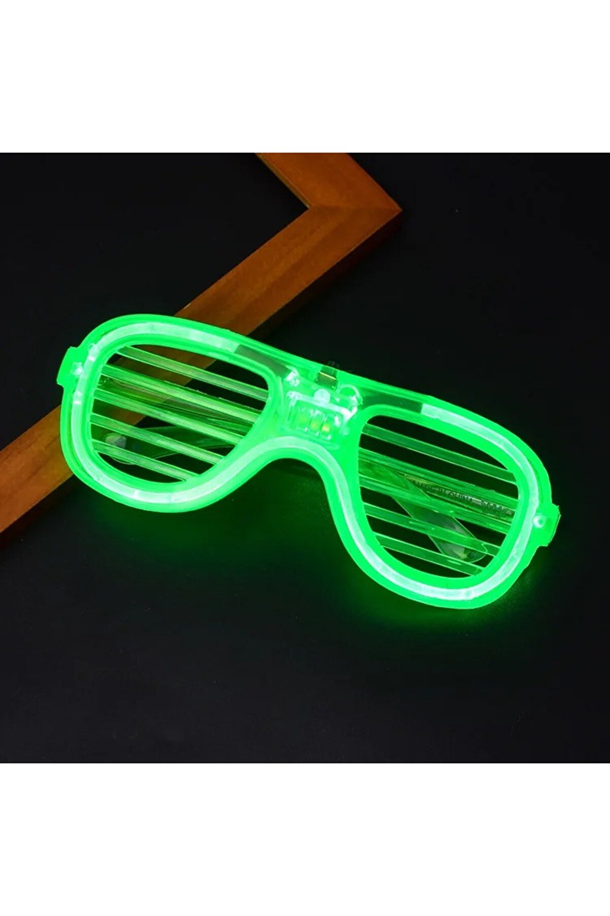 Go İthalat Yeşi̇l Led Işıklı Parti̇ G&ouml;zl&uuml;ğ&uuml; - Neon Glow Şeri̇t G&ouml;zl&uuml;k 3 Modlu (5258)