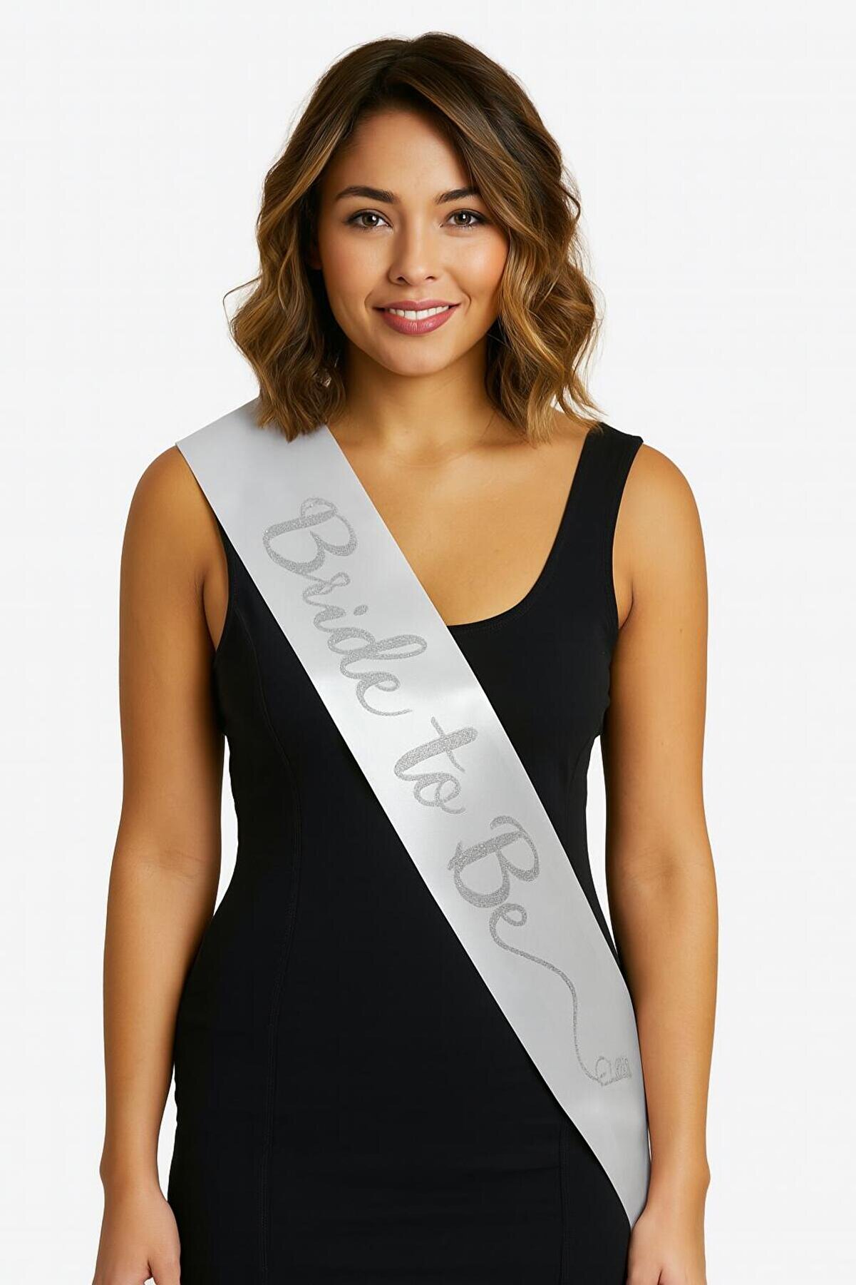 Go İthalat Beyaz Saten &Uuml;zeri̇ne El Yazısı İtali̇k G&uuml;m&uuml;ş Bri̇de To Be Kuşağı 10 Cm Geni̇şli̇k (5258)