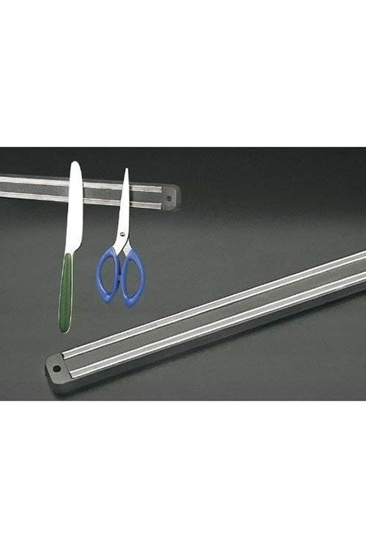 Prstore Magnetıka - Manyeti̇k Çubuk. Bıçak Ve Di̇ğer Metal Eşyalarınız İçi̇n Düzenleyi̇ci̇. Çok