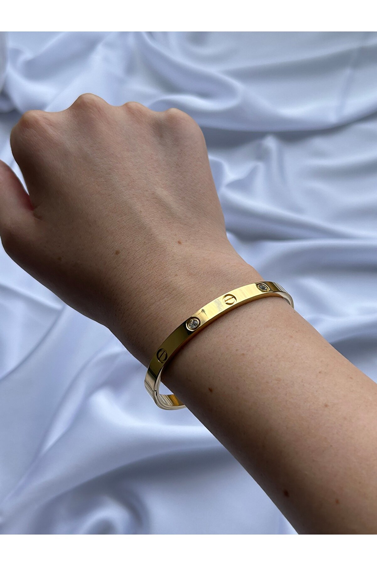 Ateli̇er Emi̇ne Gold Taşlı Kelepçe Bi̇lekli̇k