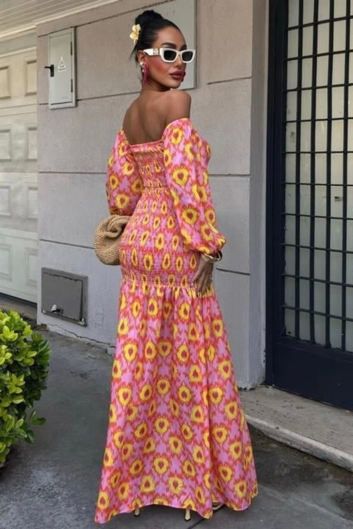 Madonna Yaka Gi̇pe Detaylı Desenli̇ Elbi̇se 2746