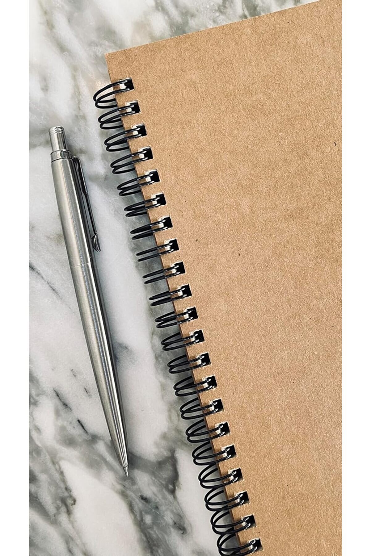 STOREMAX snShop Tanıtım Spiralli Notebook, Kraft Kapaklı, A5 Boyutunda (15x21 cm), 100 Yaprak (Çizgisiz)